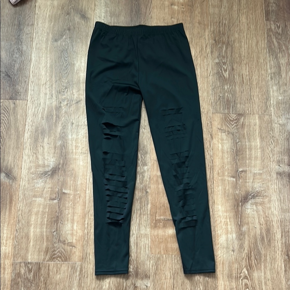 BLACK LEGGINGS